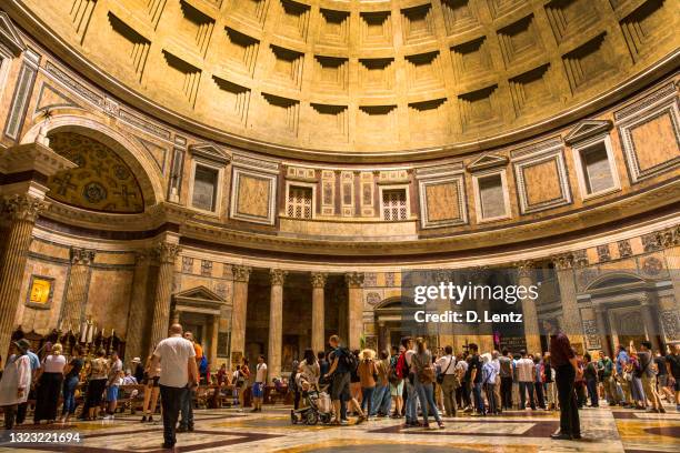 Round Church Rome Round Roman Temple Stock-Fotos und Bilder - Getty Images