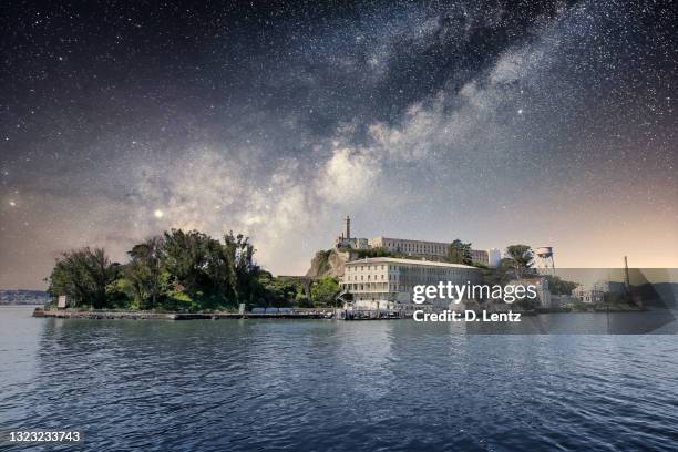 alcatraz at night - alcatraz stock pictures, royalty-free photos & images