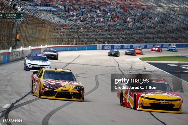 Twix Racing 47 Busch Pilot Stock Photos, High-Res Pictures, and Images - Getty Images