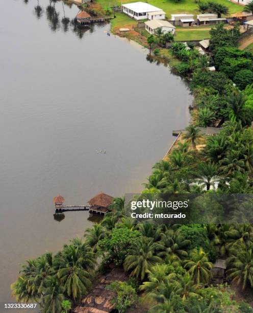 laguna de ébrié - costa tropical, costa de marfil - costa de marfil fotografías e imágenes de stock