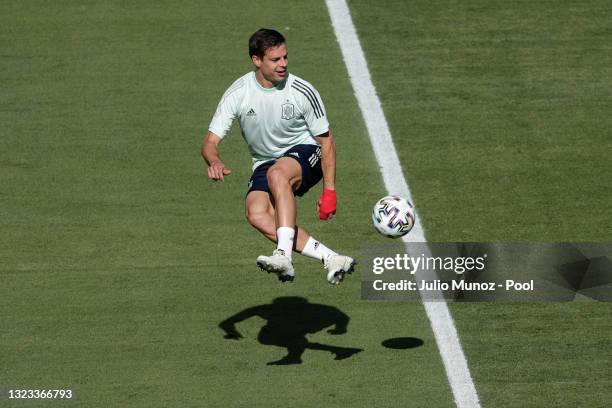 Cesar Azpilicueta of Spain controls the ball during the Spain Training Session ahead of the Euro 2020 Group E match between Spain and Sweden at...