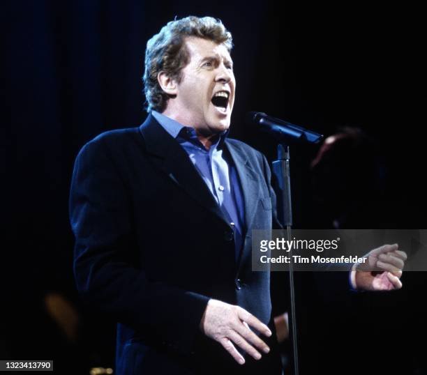 Michael Crawford performs at Shoreline Amphitheatre on August 5, 1998 in Mountain View, California.