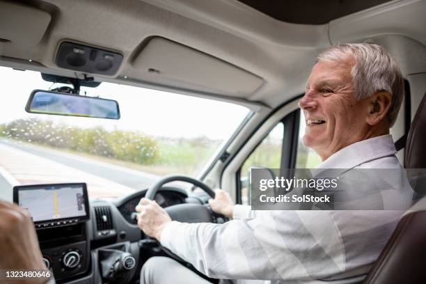 driving to their staycation - caravan uk stockfoto's en -beelden