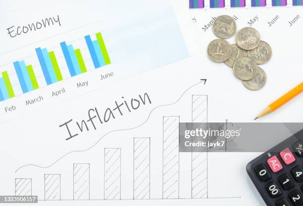 inflation - vraag en aanbod stockfoto's en -beelden