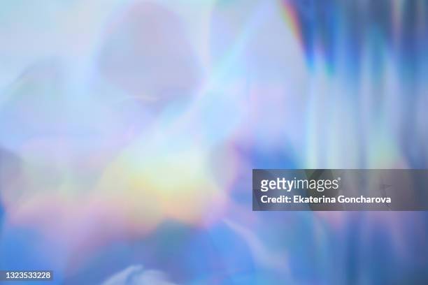 abstract holographic background - papel de alumínio - fotografias e filmes do acervo