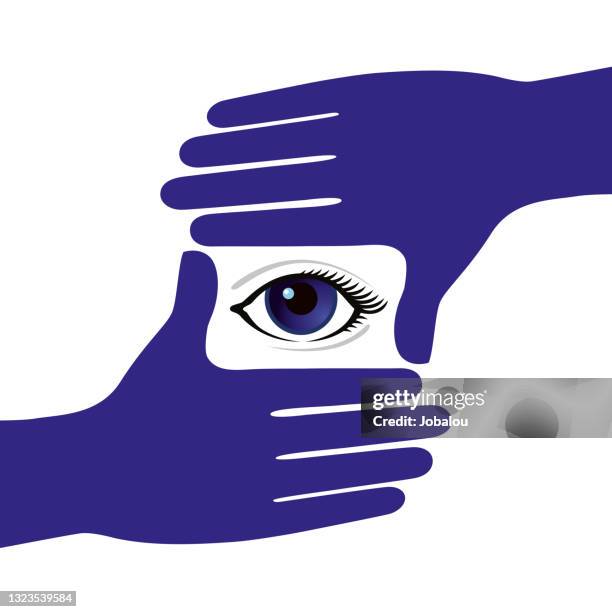 kamera auge gerahmt mit händen - scharf stock-grafiken, -clipart, -cartoons und -symbole