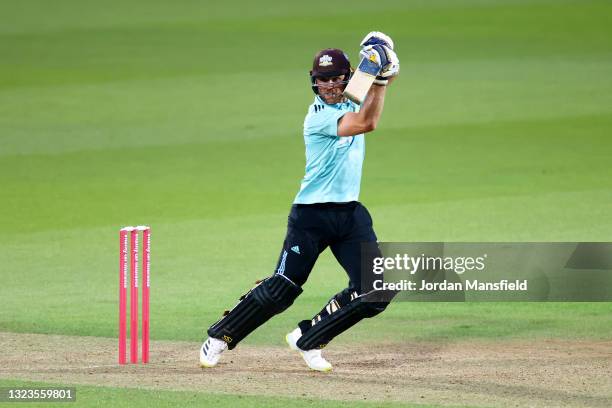 Laurie Evans of Surrey bats during the Vitality T20 Blast match between Surrey and Glamorgan at The Kia Oval on June 14, 2021 in London, England.