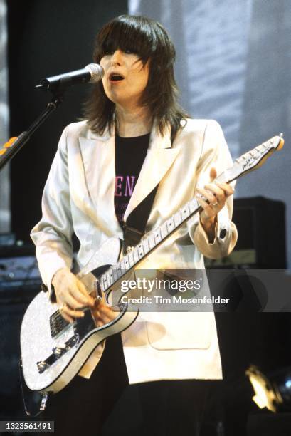 Chrissie Hynde of The Pretenders performs at Shoreline Amphitheatre on August 9, 1998 in Mountain View, California.