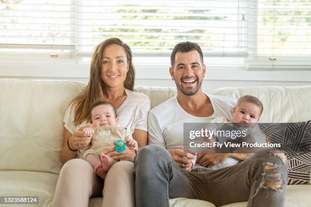 welcome to the world baby twins! - casal-de-verdade imagens e fotografias de stock