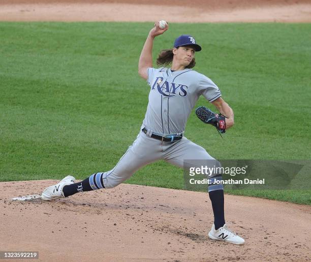 Starting pitcher Tyler Glasnow of the Tampa Bay Rays delivers the ball against the Chicago White Sox at Guaranteed Rate Field on June 14, 2021 in...