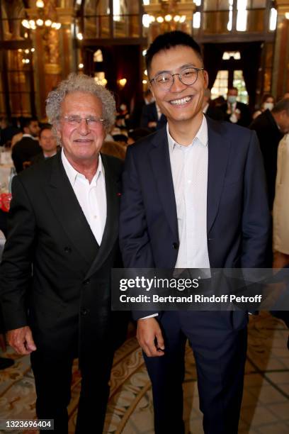 Laurent Dassault and President Huawei France Weiliang Shi attend President Huawei France Weiliang Shi Luncheon at Chinese Business Club of...