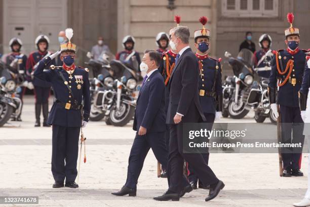 Their Majesties King Felipe and Queen Letizia receive the President of the Republic of Korea, Moon Jae-in, and his wife, Kim Jung-sook, with military...