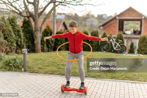 フラフープ - hover board ストックフォトと画像