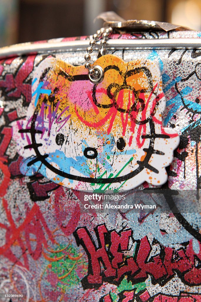 Hello Kitty Riots Hello Kitty Graffiti