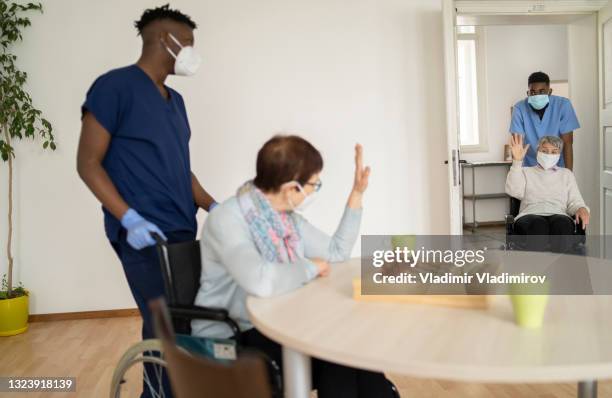 Face Mask Disability Disability Inclusion Masks Photos and Premium High Res Pictures - Getty ...