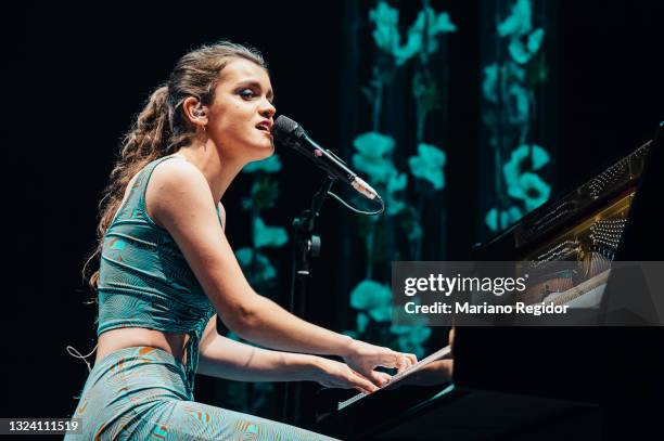 Spanish singer and pianist Amaia Romero performs in concert during Noches del Botanico music festival at Real Jardín Botánico Alfonso XIII on June...