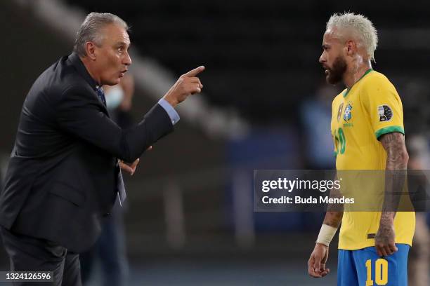 Tite head coach of Brazil gives instructions to Neymar Jr. Of Brazil during a match between Brazil and Peru as part of Group B of Copa America Brazil...