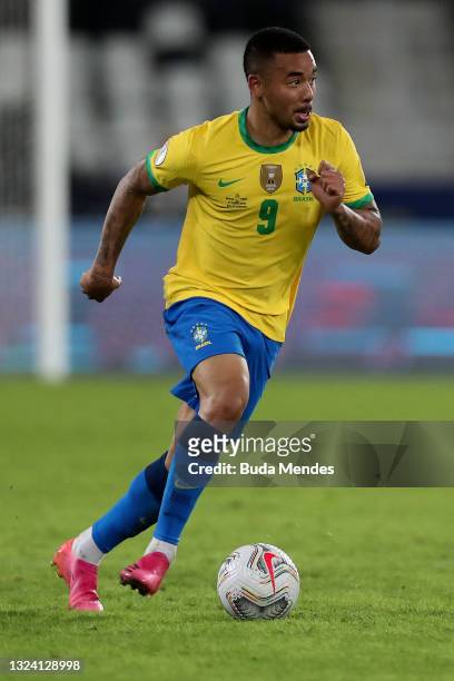 Gabriel Jesus of Brazil controls the ball during a match between Brazil and Peru as part of Group B of Copa America Brazil 2021 at Estadio Olímpico...