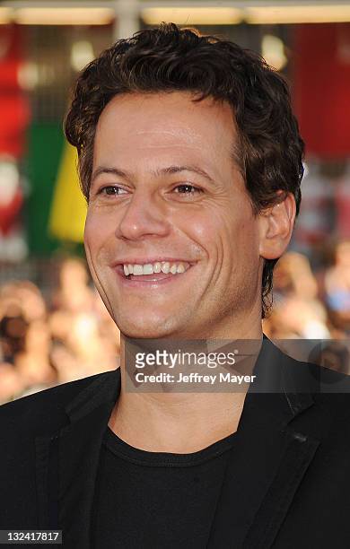 Ioan Gruffudd arrives at the "Horrible Bosses" Los Angeles Premiere at Grauman's Chinese Theatre on June 30, 2011 in Hollywood, California.