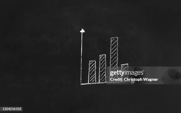 kreide tafel - diagramm - diagramm fotografías e imágenes de stock