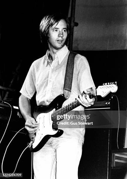 Andy Fairweather Low performs on stage in London, England, circa 1975.