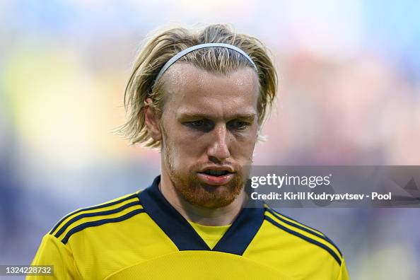 briefpapier mat Resoneer Emil Forsberg of Sweden looks on during the UEFA Euro 2020... News Photo - Getty Images briefpapier mat Resoneer Emil Forsberg of Sweden looks on during the UEFA Euro 2020... News Photo - Getty Images