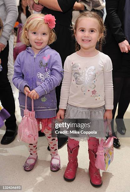 148 Stella Mccartney Kids Party Stock Photos, High-Res Pictures