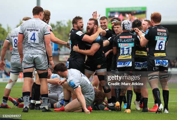 Luke Cowan-Dickie of Exeter Chiefs scores the opening try during the Gallagher Premiership semi final match between Exeter Chiefs and Sale Sharks at...