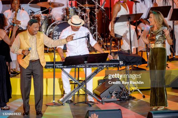 Billy Davis and Marlyn McCoo with Ray Chew perform during Questlove's "Summer Of Soul" screening & live concert at Marcus Garvey Park in Harlem on...