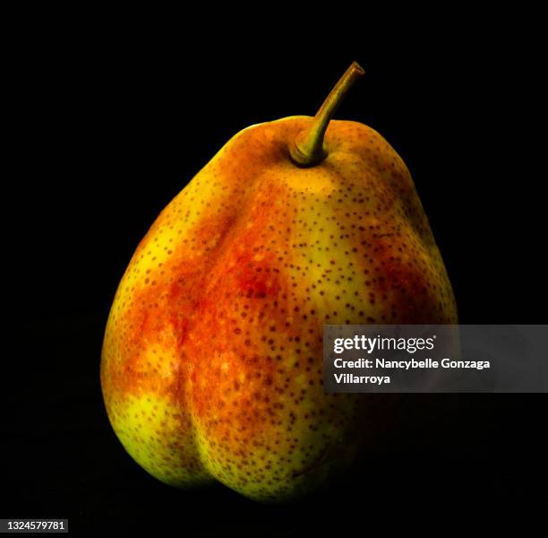 still life of pears - forelle foto e immagini stock