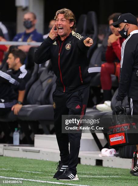 Manager Gabriel Heinze of the Atlanta United looks to his team against the Philadelphia Union during the second half at Mercedes-Benz Stadium on June...