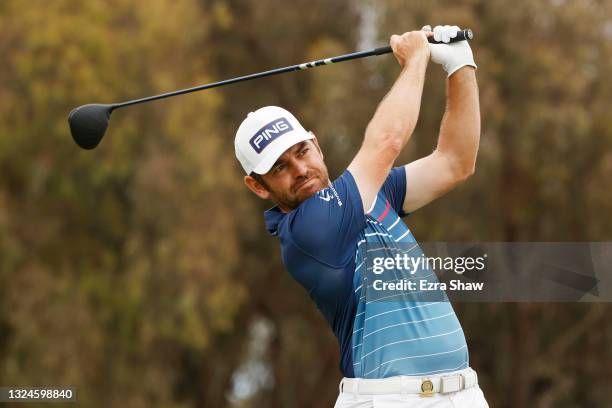 Louis Oosthuizen of South Africa plays his shot from the 12th tee during the final round of the 2021 U.S. Open at Torrey Pines Golf Course on June...