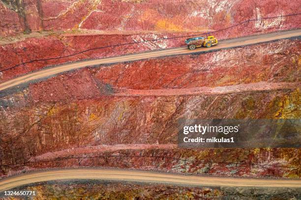 new cobar gold mine - gold mine stockfoto's en -beelden