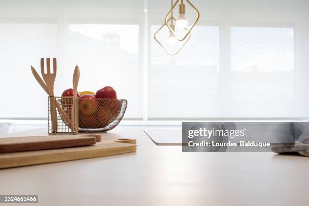 kitchen countertop at home - dinnertable stockfoto's en -beelden