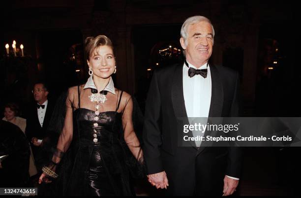 Jean Paul Belmondo and Natty Belmondo attend the reopening Gala of the Opéra de Paris on March 18, 1996 in Paris, France.