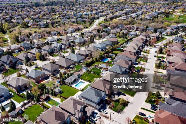 aerial view of rutherford road and islington ave., detached and duplex house at woodbridge in vaughan, ontario, canada - toronto house stock pictures, royalty-free photos & images