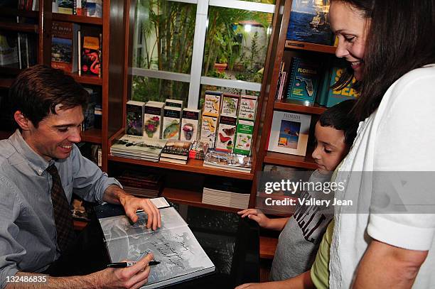 Ozzy Inguanzo signs and discusses copies of his book ""Constructing Green Lantern"" at Books and Books on June 25, 2011 in Coral Gables, Florida.