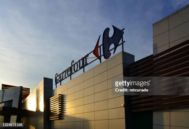 carrefour supermaket, abidjan, ivory coast - carrefour market stock pictures, royalty-free photos & images