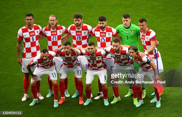 Players of Croatia pose for a team photograph prior to the UEFA Euro 2020 Championship Group D match between Croatia and Scotland at Hampden Park on...