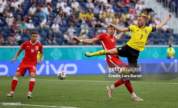 Sebastian Larsson of Sweden wins a header during the UEFA Euro 2020 Championship Group E match between Sweden and Poland at Saint Petersburg Stadium...