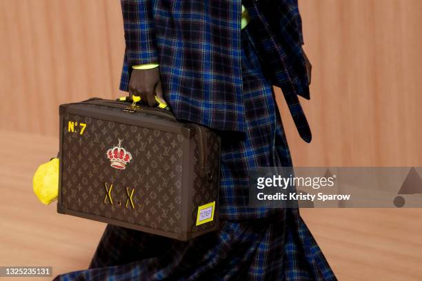 1,431 2021 Runway Bags Louis Vuitton Stock Photos, High-Res Pictures, and  Images - Getty Images