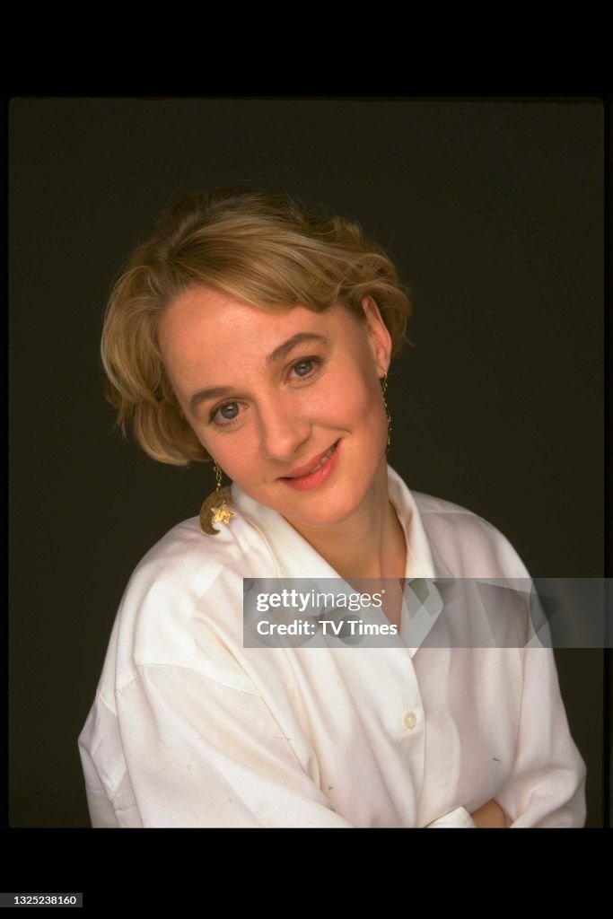 Actress Niamh Cusack Circa 1992 News Photo Getty Images actress-niamh-cusack-circa-1992-news-photo-getty-images