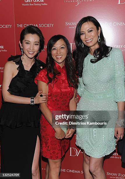 Li Bingbing, Amy Chua and producer Wendi Murdoch attend the Cinema Society with Ivanka Trump Jewelry & Diane Von Furstenberg screening of ""Snow...