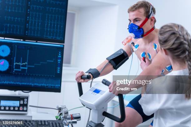 Cycling Lab Testing 369 Laboratory Of Biomechanics Stock Photos, High-Res Pictures, and ...