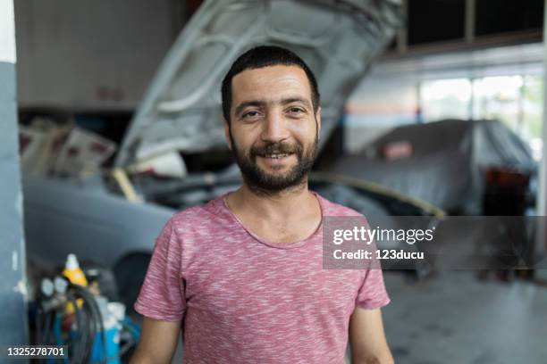 portrait of real 35 years syrian man - turkish ethnicity stock pictures, royalty-free photos & images