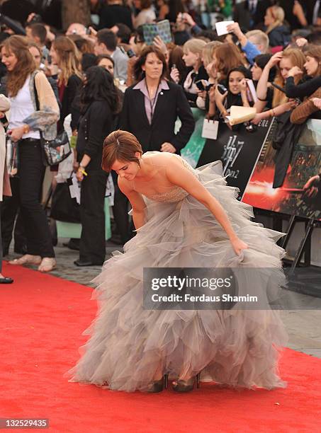 Emma Watson attends the world premiere of 'Harry Potter And The Deathly Hallows: Part 2' at Trafalgar Square on July 7, 2011 in London, England.