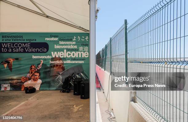 Poster welcoming the arrival of the first cruise ships after the pandemic in the facilities of the Port of Valencia, on June 25 in Valencia,...