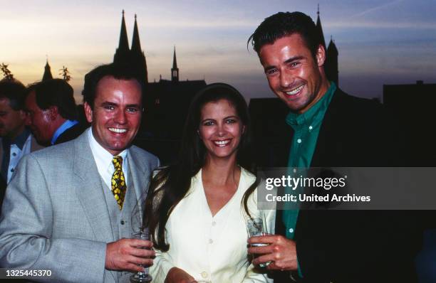 Wolfram Kons, Maxi Biewer und Kai Pflaume beim Medientreff in Köln, Deutschland 1995.