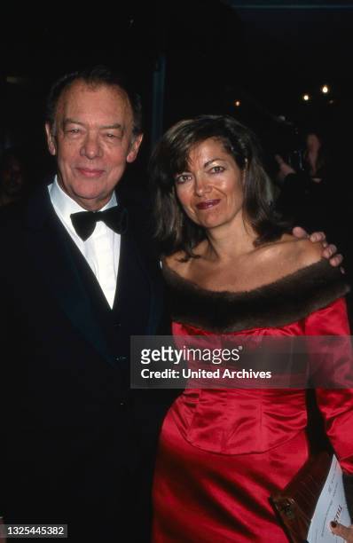 Klausjürgen Wussow und Yvonne Wussow bei der Verleihung des Telestar 1998 in Köln, Deutschland 1998 im Maritim Hotel(.