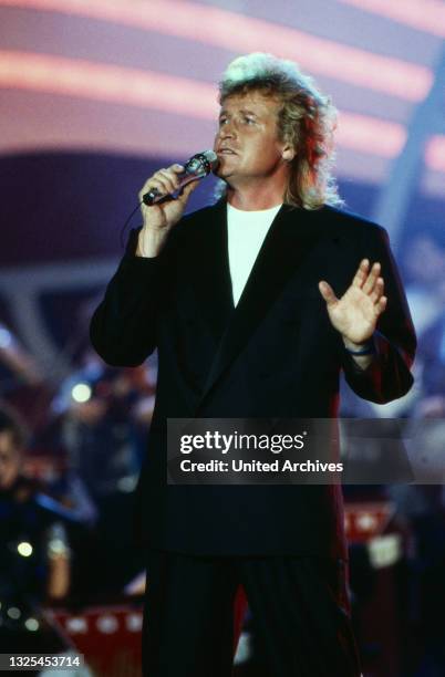 Berlin ist Musik, Eröffnungsshow auf der IFA in Berlin, Deutschland 1989, Stargast: Heldentenor Peter Hofmann(.
